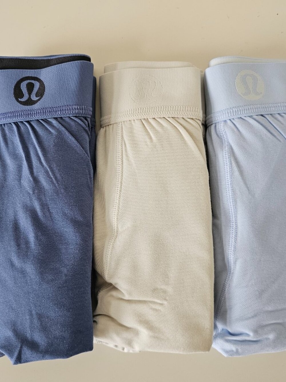 SOLD! NIB LULULEMON Oasis/Bone White/Blue Always In Motion Boxer 7" Small 3-Pack